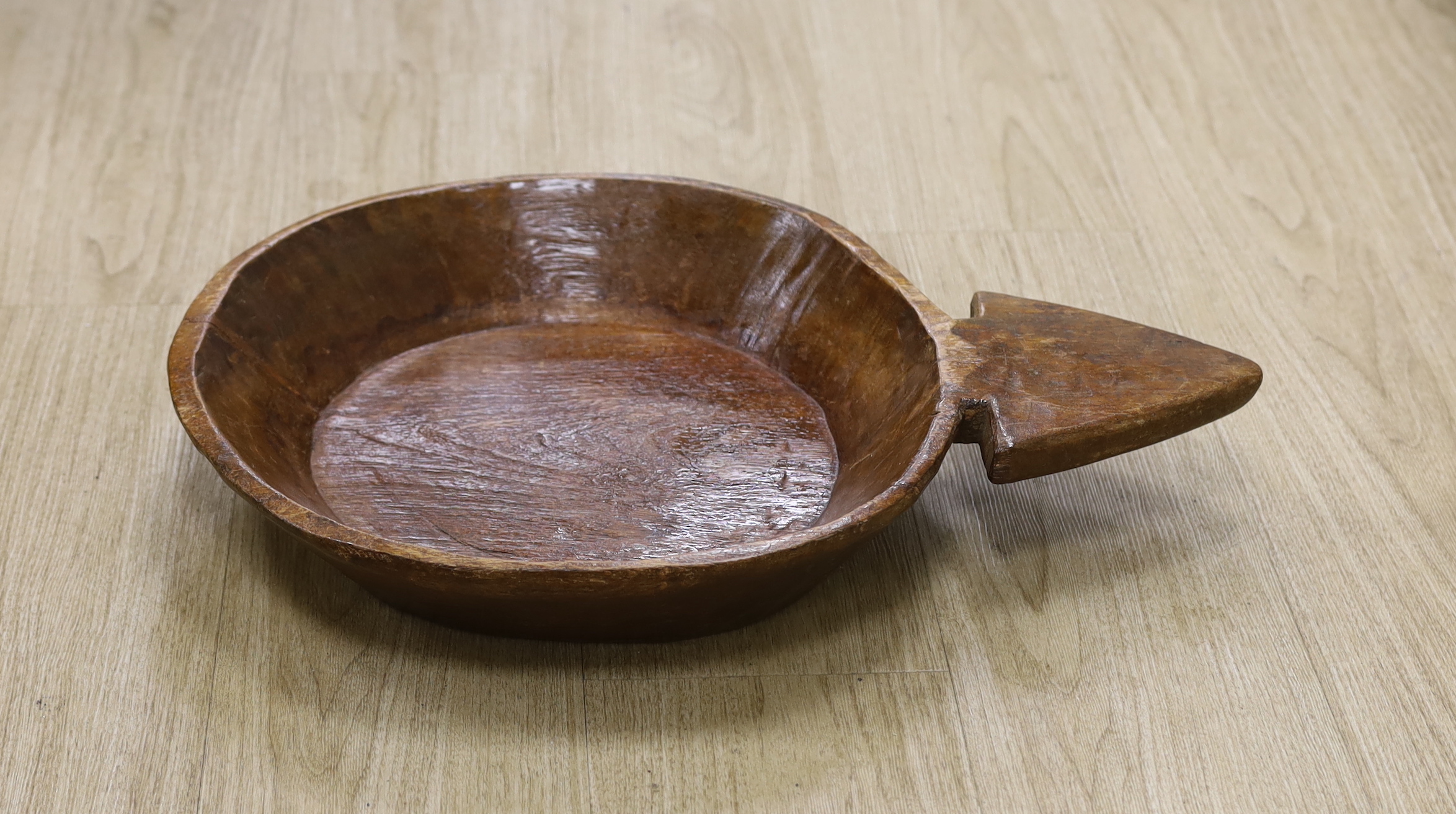 A 19th century elm measure
